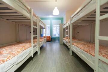 8-МИ МЕСТНЫЙ НОМЕР в Хостеле Meeting Place хостел 